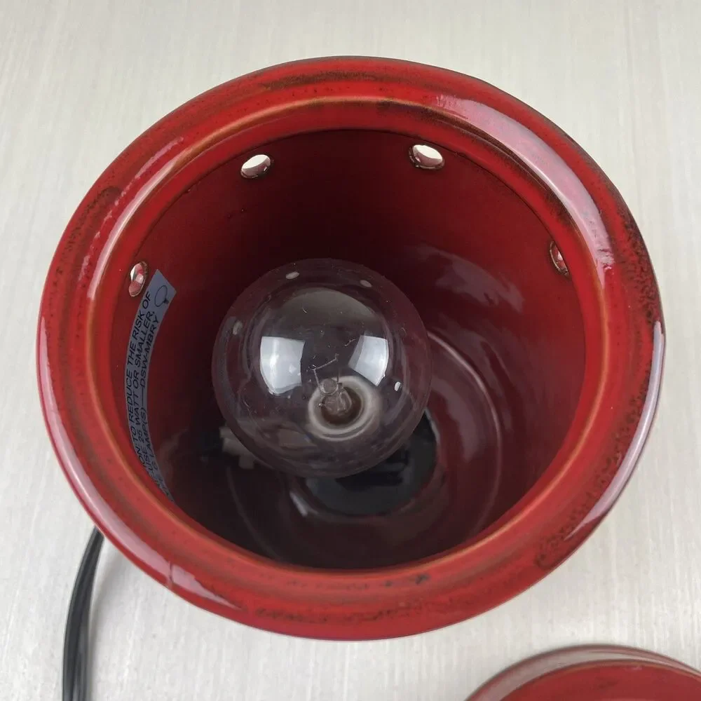 Merry Berry Full Size Scentsy Warmer Holly Berries Leaves Red Holiday Edition